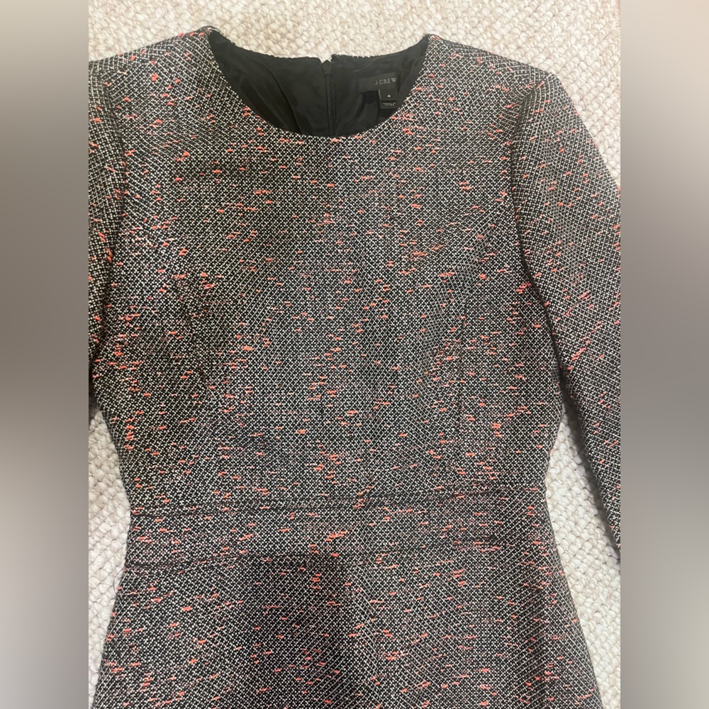 Elegant Black and Pink Tweed Dress - Picture 2 of 5